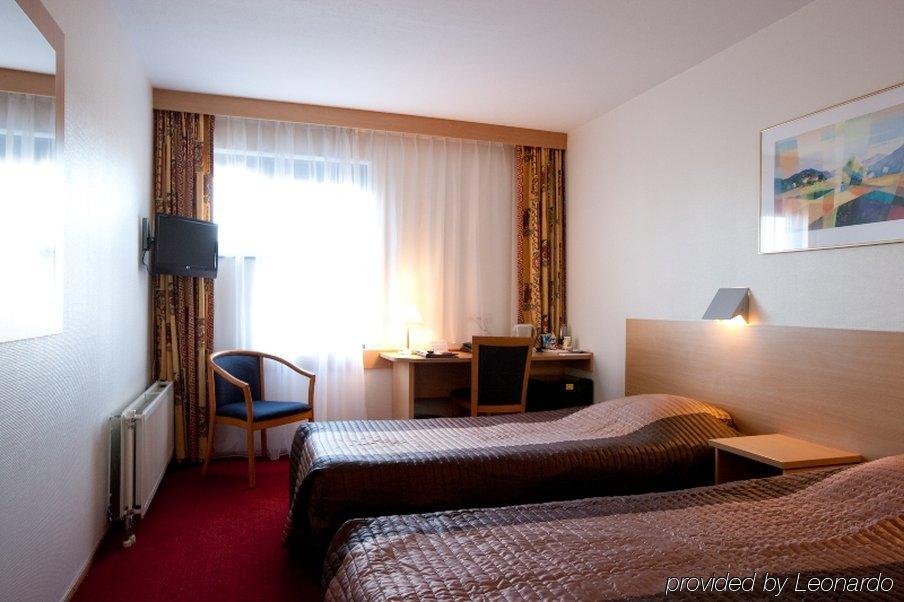 Bastion Hotel Amsterdam Amstel Amesterdão Quarto foto